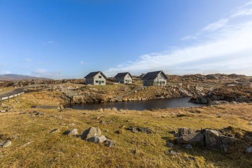 A szálláshely kívülről, Inver Lodge, Finsbay, Isle of Harris in Rodel