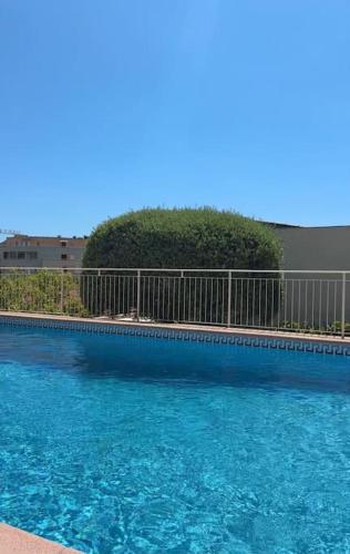 Studio calme, piscine, plage et vues 10 min Monaco - Location saisonnière - Menton