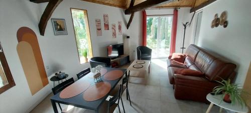 Facilities, Le manege terre et mer proche Etretat in Villainville