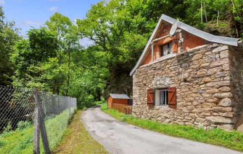 Lovely Home In Seix With Wifi gîte à louer Forêt de Fonta