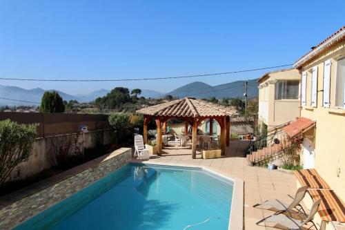 Villa climatisée - Piscine privée - 10 couchages gîte à louer Saint-Zacharie