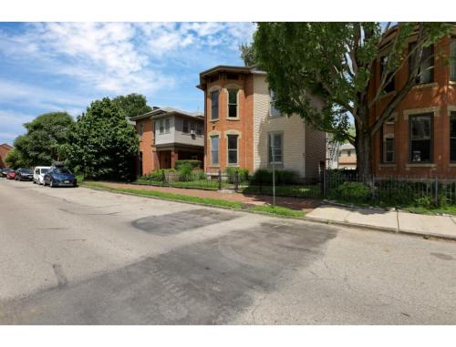 Housepitality - The Short North Sanctuary