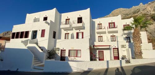 Afroditi Hotel and Hostel 3