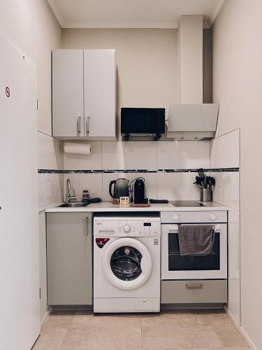 廚房, Neuwertiges Apartment mit schnellem WLAN, Glasfaser, Kostenlose Privatparkplatz auch fur Transporter in 內卡河畔弗萊貝爾格