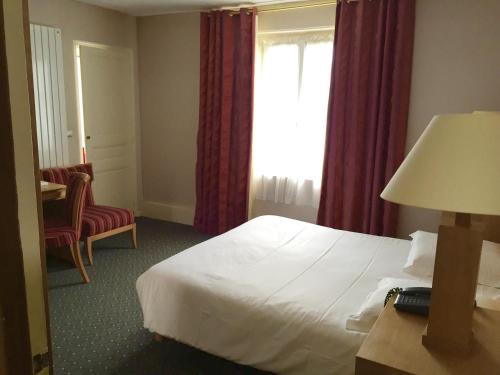 Hotel de Normandie - image 9