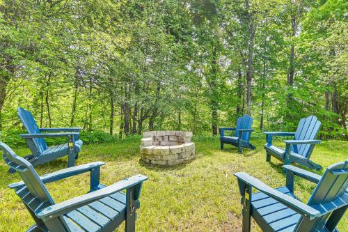 Charming Wilton Vacation Rental with Fire Pit