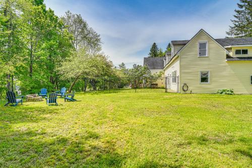 Charming Wilton Vacation Rental with Fire Pit