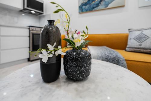 Brand New 2 Bedroom Point Grey Getaway in Vancouver, Canada