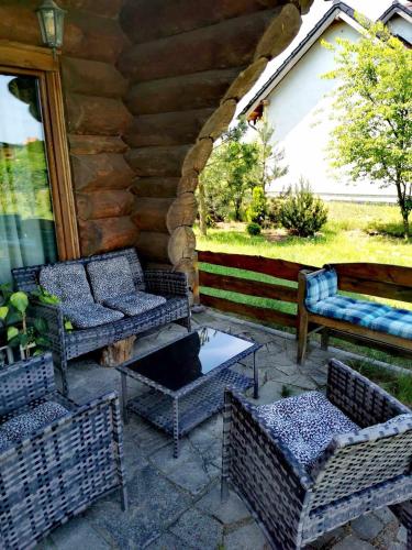 Kert, Klimatyczny dom z bali in Powidz