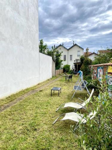 Maison et jardin de 300m carrés - Location saisonnière - Bois-Colombes