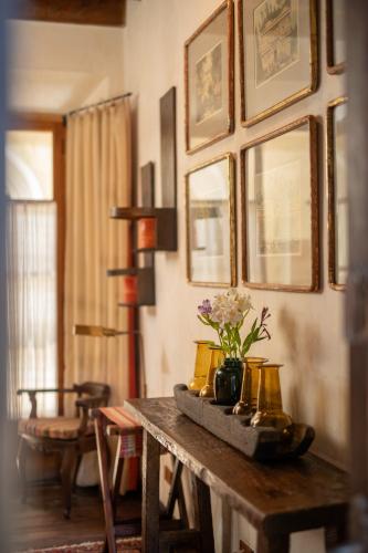 Queen Room image 1