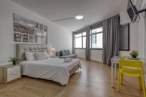 Travel & Live Aliados Apartment 2