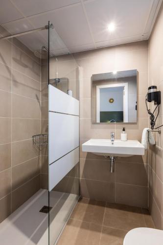 Hostal Alicante - image 2