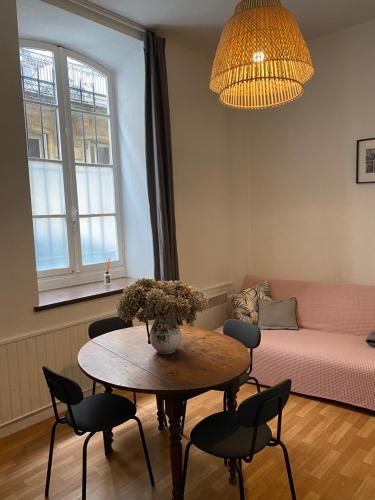 Grand studio style bordelais dans le triangle d'or, Bordeaux (Foto 5)