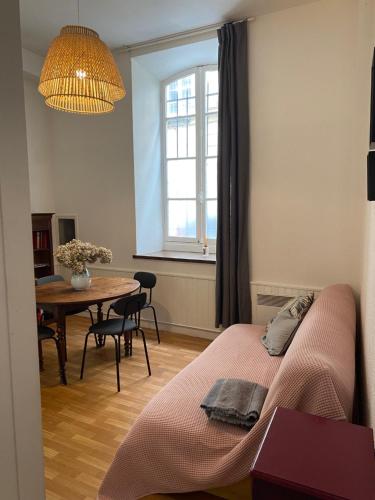 Grand studio style bordelais dans le triangle d'or, Bordeaux (Foto 10)