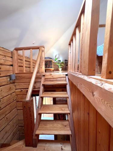 Vista exterior, Ziedu pirts in Auciems