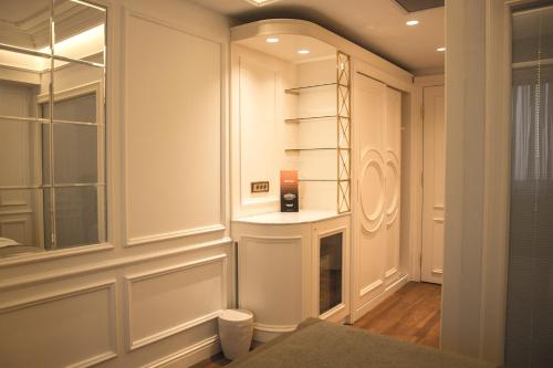 Superior Room image 10