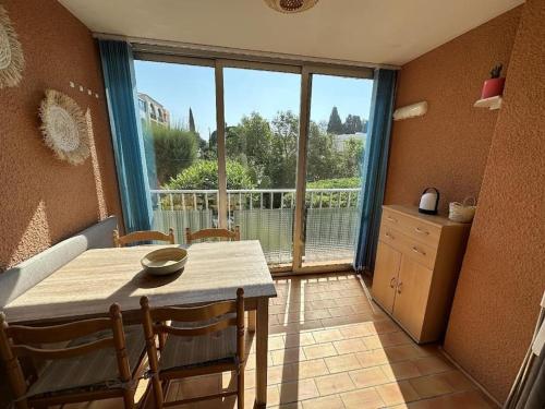 Appartement 4 à 6 personnes accès direct plage Miramar - Location saisonnière - La Londe-les-Maures