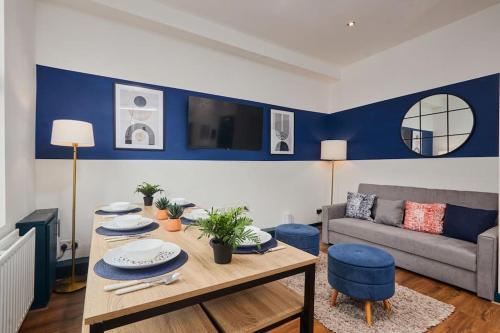 Large House Close To Leeds - Ideal For Groups gîte à louer Burley Park Railway Station