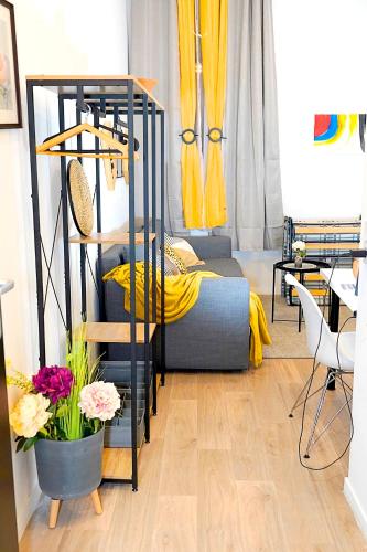 Blissful Escape in Palaiseau, 20 Mins de Paris in ปาแลโซ