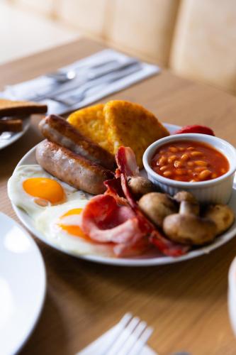 George Hotel - image 14