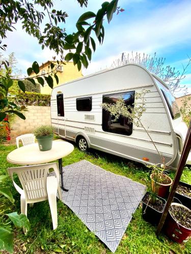 Caravane d 'Ambrussum - Camping - Lunel