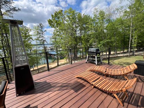 Lakefront Keowee Luxury Cottages 129 in Seneca, USA