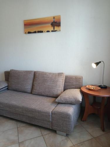 One-Bedroom Apartment image 3