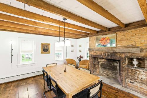 Renovated Historic Cottage by Summer in Pine Plains, USA