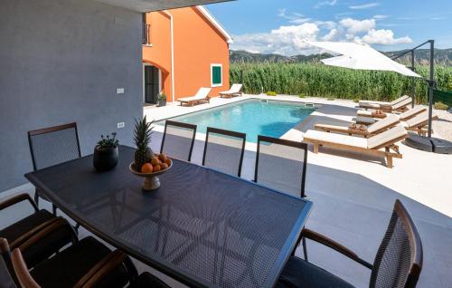 Létesítmények, MiaMare Luxury Villa with Pool Surrounded by Nature in Blace
