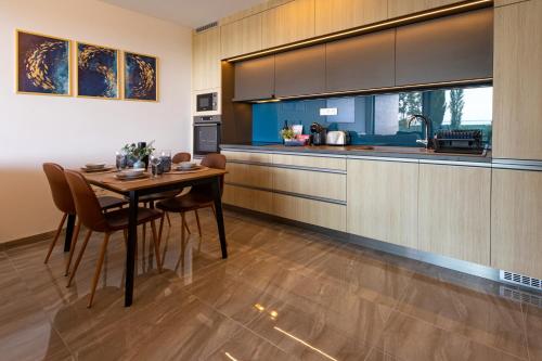 Lake Breeze apartman