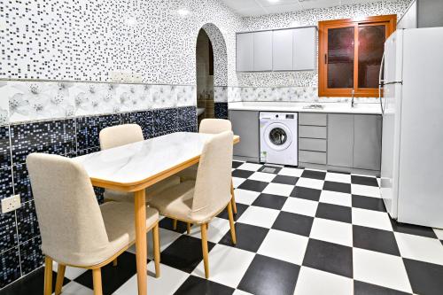 Konyha, Diyaar Al-Saleheen in Al Fath