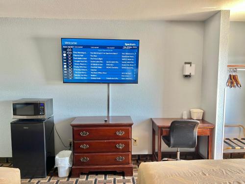 Americas Best Value Inn and Suites Albemarle in Albemarle, USA