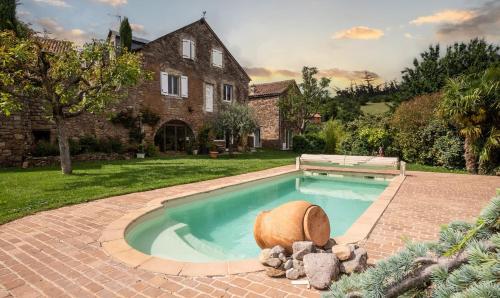 Le Pailler Chambres D'hôtes Restaurant Gîte piscine & spa chambre d'hôte VERRIERES