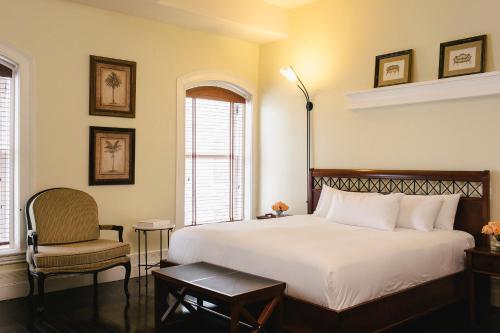 Classic King Room image 3