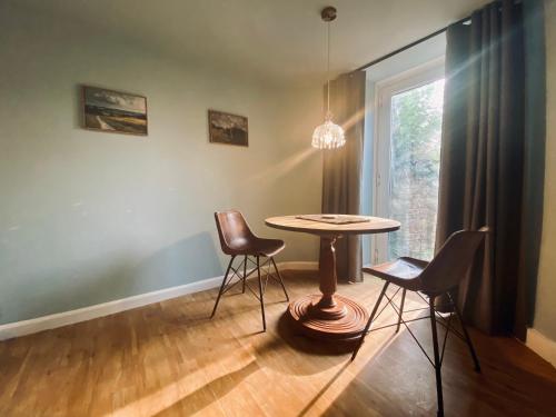 Sandford Mount in the Costwolds in 查爾伯里