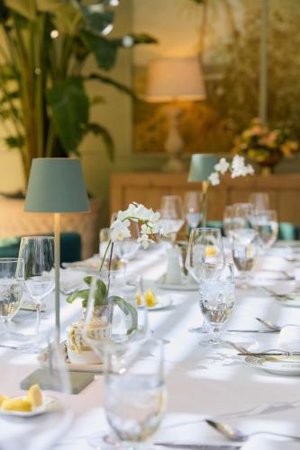 The Charleston Place The Charleston Place