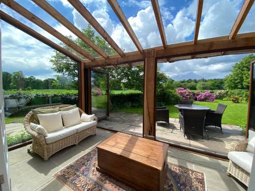Terraza/balcón, Private detached cottage sleeps 4 in Crieff