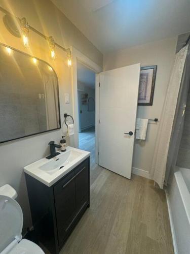 Harbour View Penthouse Suite in Halifax (NS)