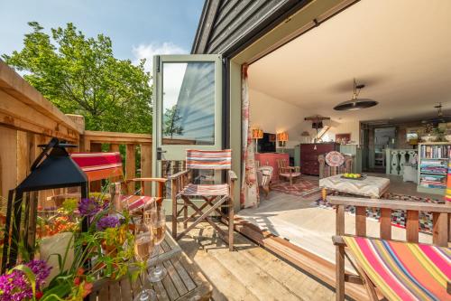 Balkons/terase, Vibrant rural hideaway - Aspen Loft in Stansfield