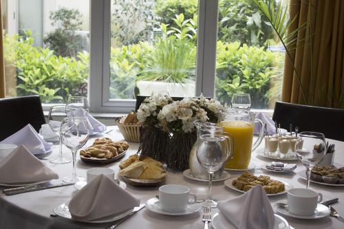 Regency Golf - Hotel Urbano - image 3