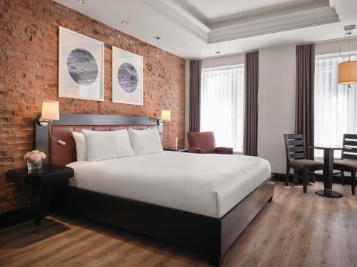Superior King Room room in Hotel Place D'Armes