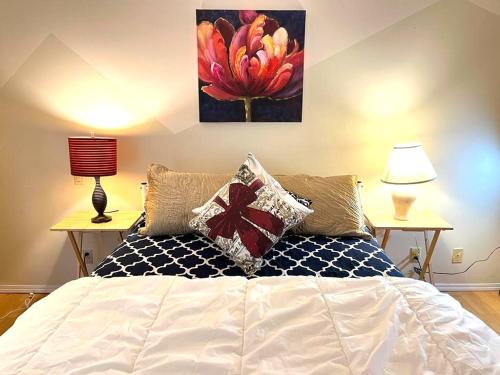 F2 Private Room in Surrey Near Shopping, Restaurants, Transit to Skytrain in Surrey, Canada