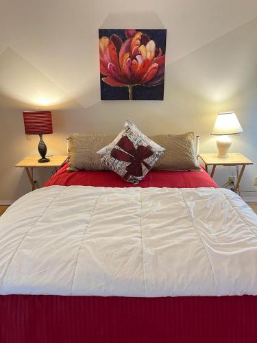 F2 Private Room in Surrey Near Shopping, Restaurants, Transit to Skytrain in Surrey, Canada