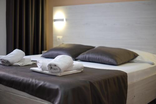 Molla Apartments - image 3