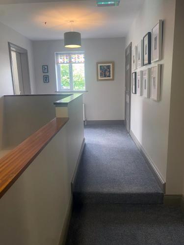 Buitenkant, Apartment at Bowe's Cafe in Durrow