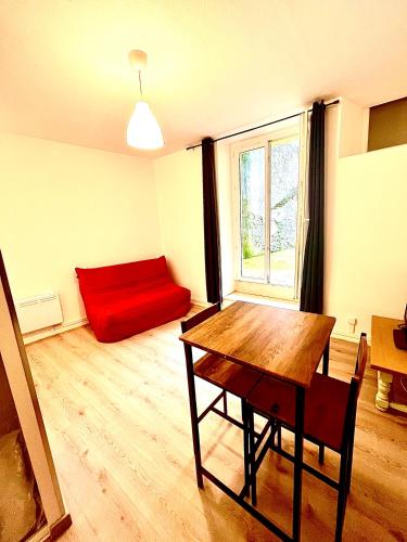 Appartement avec terrasse au coeur d'Aurillac - Location saisonnière - Aurillac