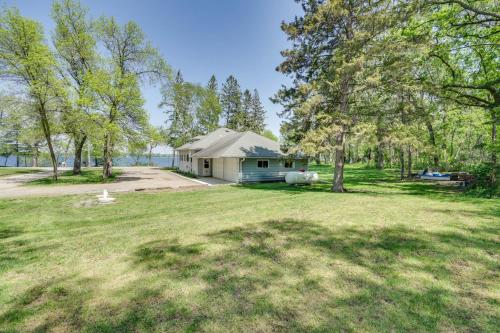 Lakeside Litchfield Home with Patio and Gas Grill! in Litchfield, USA