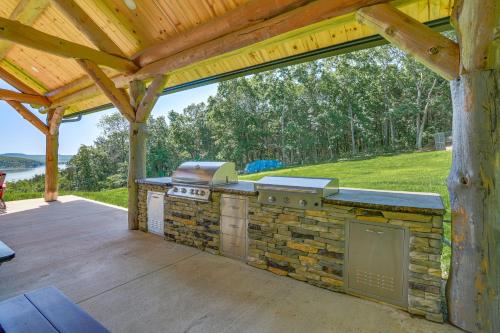 Shell Knob Cabin about 2 Mi to Table Rock Lake! Shell Knob Cabin about 2 Mi to Table Rock Lake!