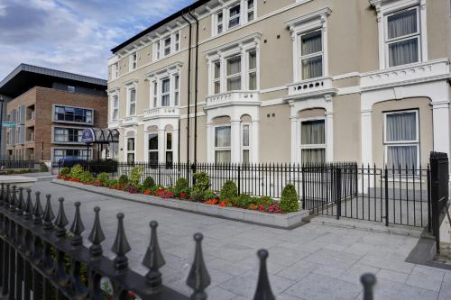 Exterior view, Best Western London Highbury Hotel near The Inn on the Green